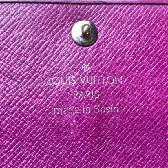 AUTHENTIC Louis Vuitton Monogram Sarah Wallet. Violet - Picture 11 of 15